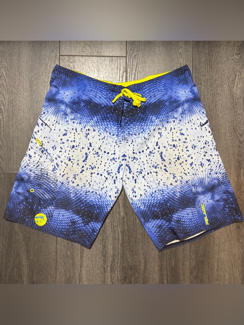 Pelagic Sharkskin Boardshorts Blue White Geometric Fishing Swim Trunks Men’s 38